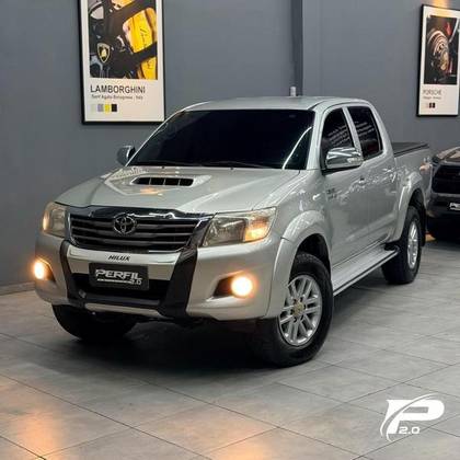 TOYOTA HILUX 3.0 SRV 4X4 CD 16V TURBO INTERCOOLER DIESEL 4P AUTOMÁTICO TOYOTA HILUX 3.0 SRV 4X4 CD 16V TURBO INTERCOOLER DIESEL 4P AUTOMÁTICO